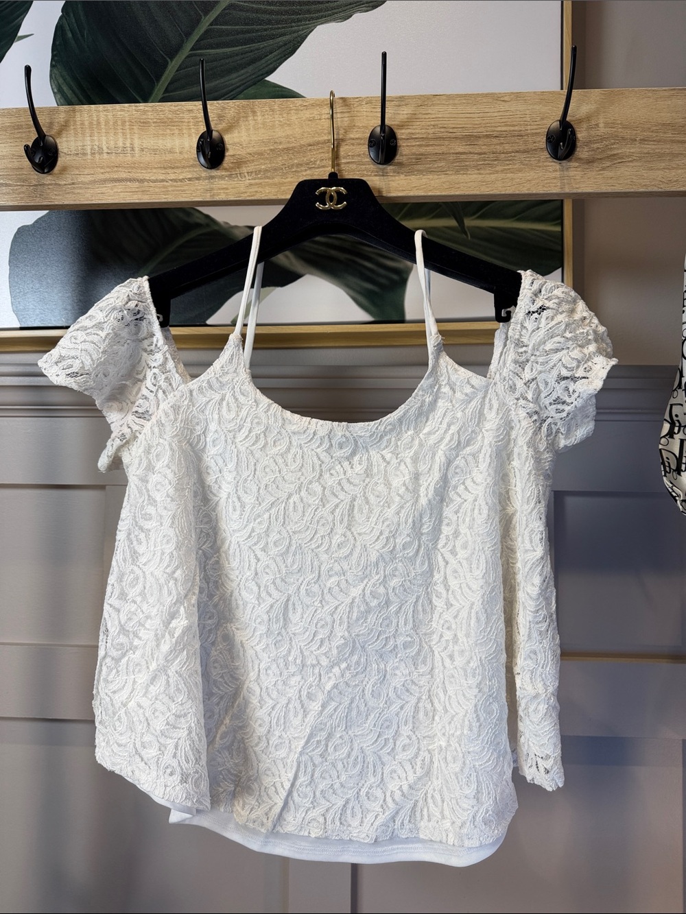 Jessica Simpson White Lace Cold-Shoulder Women’s Top M
